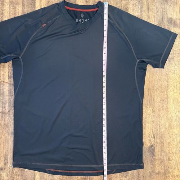 Rhone Men’s AG47 Silver Tech Short Sleeve Shirt Gray Athletic Fitness Size 2XL - Picture 6 of 8